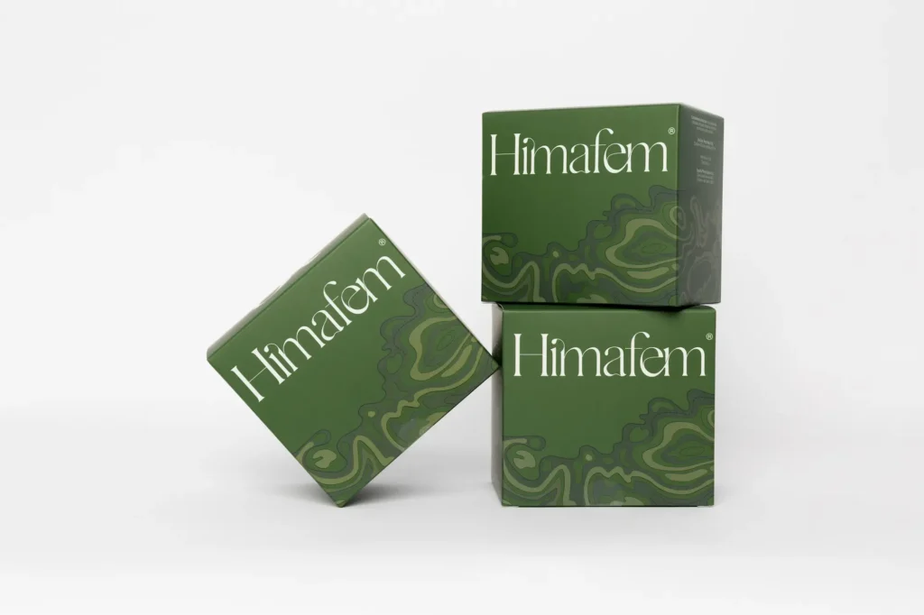 Tres cajas de Himafem apiladas, complemento alimenticio natural.